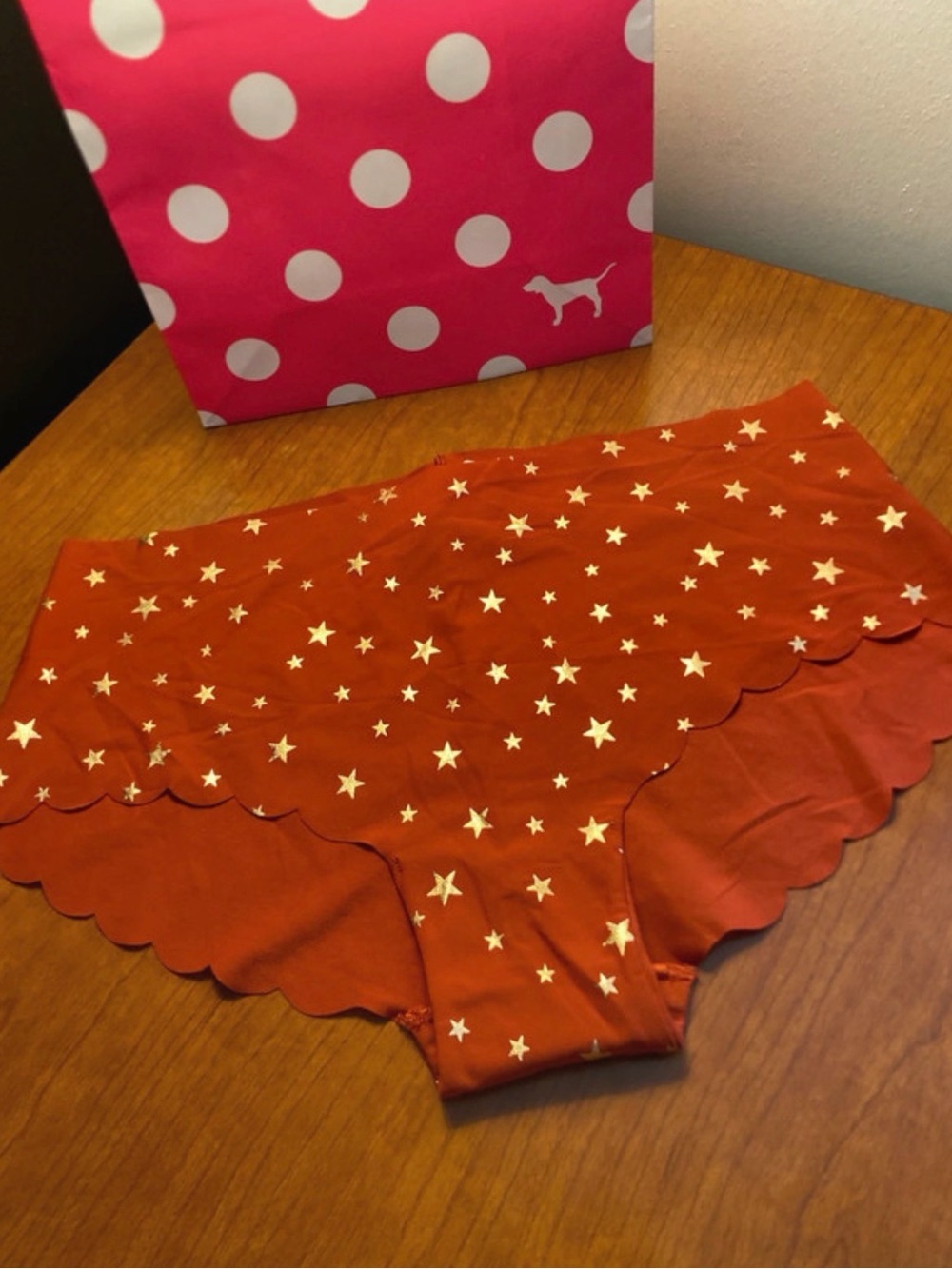 Pink Star Print Scalloped Edge Hipster Panty - Rust with Gold Stars